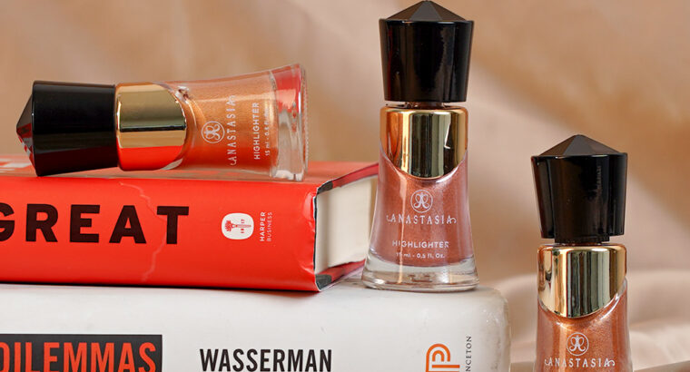 مجموعة هايلايتر انستيازيا هيدي لبشرتك لمعة جميلة.