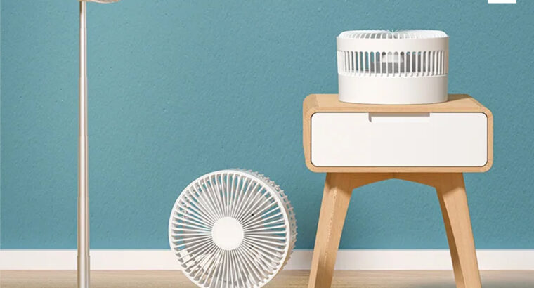 مروحة مكتب متعددة الاستخدامات يتم شحنها بالكامل ..