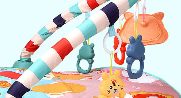 سجادة أطفال مزوده بألعاب عملي ومريح لطفلك لجذبه ..