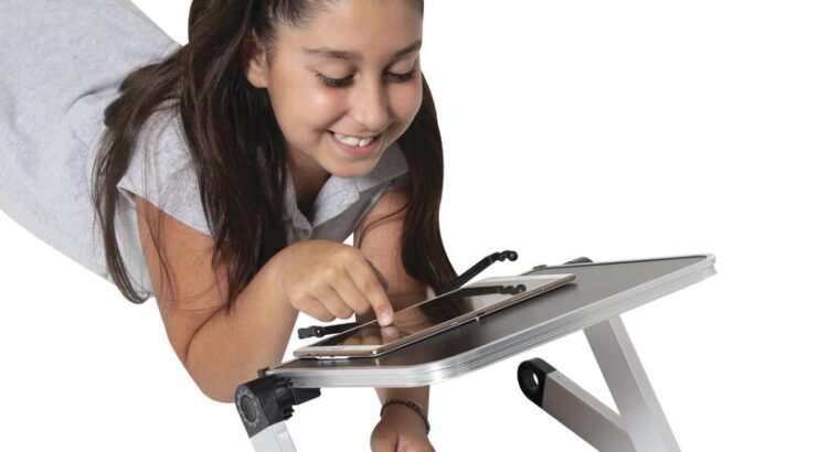 طربيزة لابتوب 180درجه ممكن تستخدمها مع الـ Laptop.