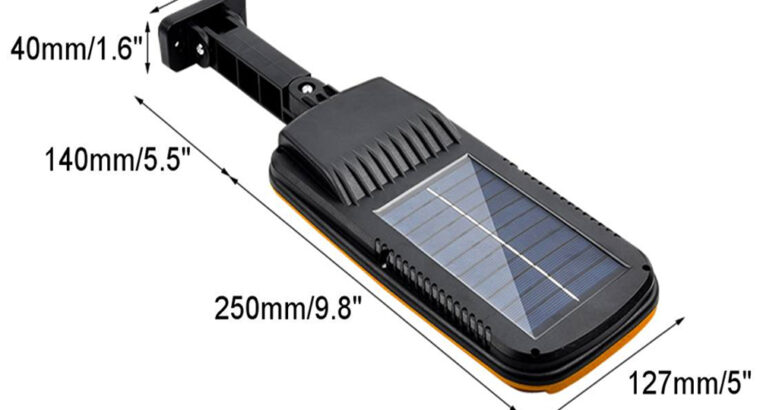 كشاف على شكل خلية نحل وبيشتغل بالطاقة الشمسية .