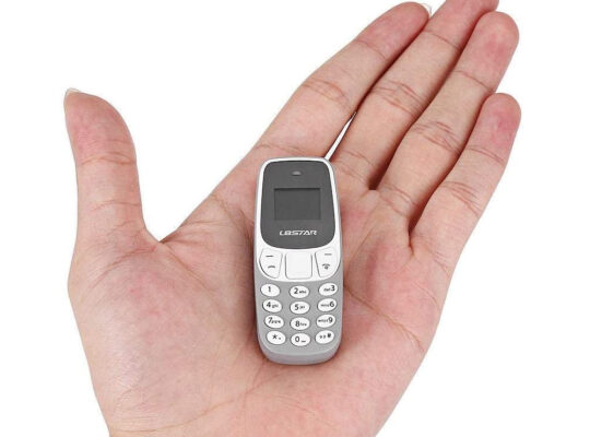 الهاتف الأصغر في العالم بشريحتين