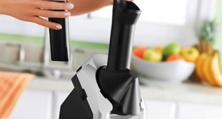 ماكينة صنع الايس كريم المنزلى عملية وسهلة التنظيف.