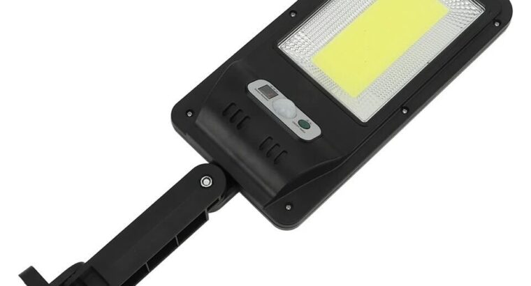 كشاف بالطاقة الشمسيه شكل جديد بيشحن بالطاقة الشمسي