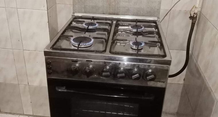 عندي بوتاجاز فريش ٤ شعله كسر زيرو للبيع للتواصل ٠١
