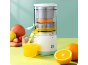 العصارة التريند Trendy Juicer عملية وسهلة التنظيف.