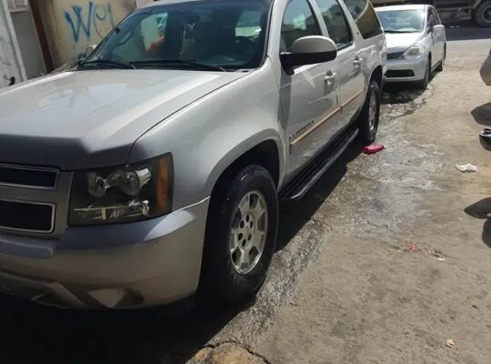 سيارة سوبربان LTZ 2007 بحالة ممتازه استعمال بيت ..