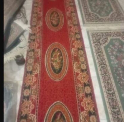 سجاد بحالة ممتازة