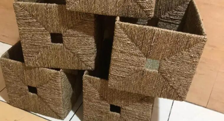 اثاث بحاله جيده موجودين للبيع بعجمان