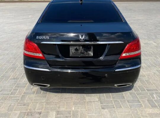 هيونداي Equus Signature ثمان سلندر موديل 2011 وارد