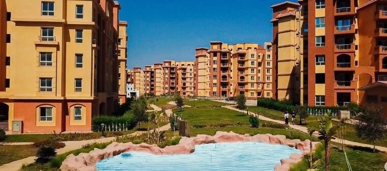 شقة للبيع في كمبوند دجلة موقع متميز ومساحات واسعة.