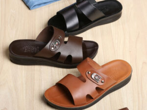 افضل شبشب جلد طبيعي هو حذاء اساسي للصيف انيق ومريح