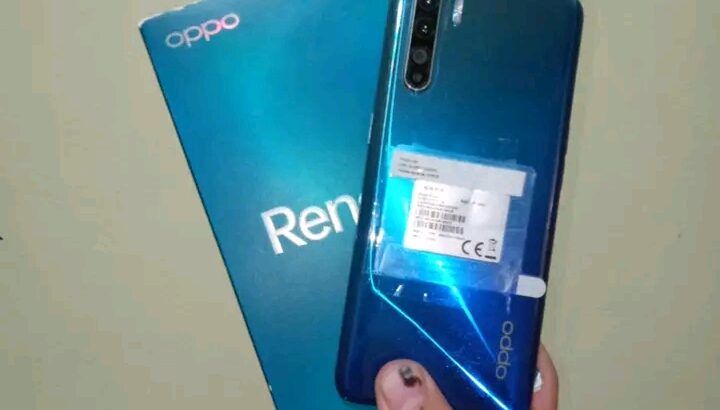 Oppo reno 3هو هاتف ذكى يتميزبتصميمه الأنيق والمميز...