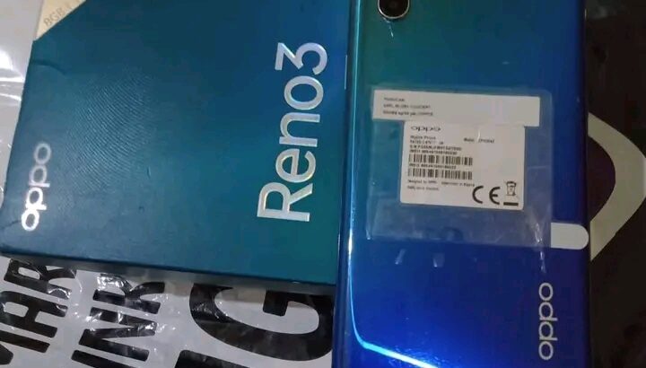 Oppo reno 3هو هاتف ذكى يتميزبتصميمه الأنيق والمميز