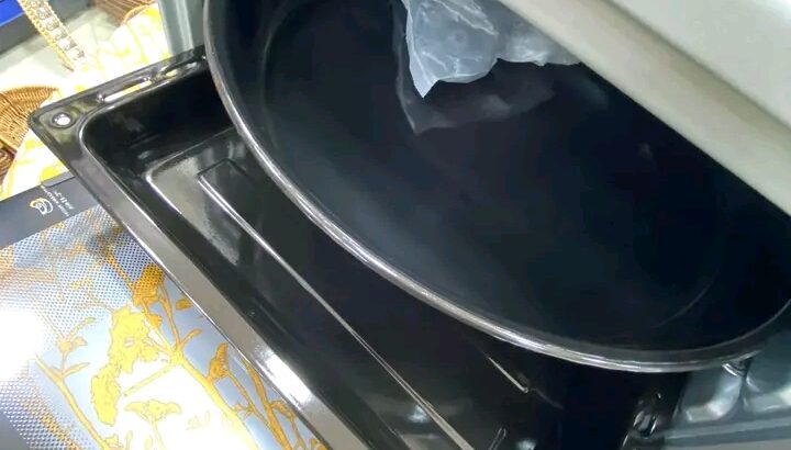 Four electrique truvic 40lجهازفعال ومتعددالاستخدام