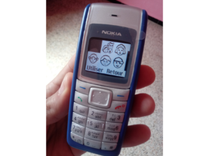 Nokia1110iهو هاتف محمول بسيط وموثوق يمتاز بالمتانة