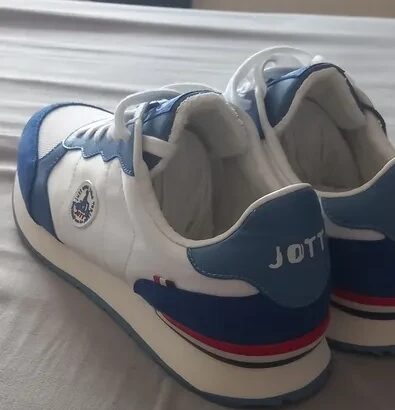 الاحذية بالجزائر حذاء باسكات اورچينال ماركة jott .