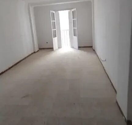 شقةللبيع بسعر مغرى ثنيةولاية بومرداس بموقعها متميز