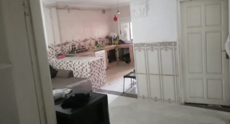 شقة للبيع طابق اول تمثل الراحة والسكن المثالى …