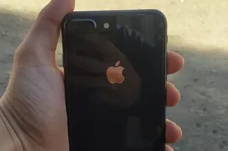 موبايلات بالجزائر iPhone 8 هو هاتف ذكي من Apple ..