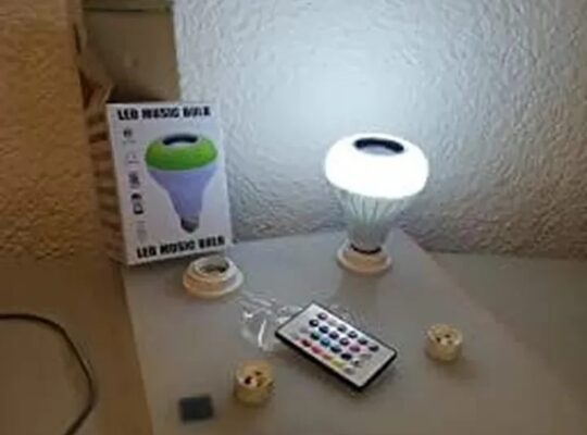 أجهزة بالجزائر المصباح الذكي LED بتقنية البلوتوث..