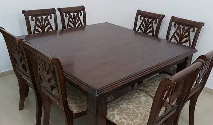 للبيع طاولة سفرة 6كراسى خشب