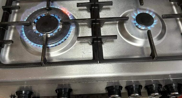 عفش مستعمل يتوفر للبيع بحالة ممتازة في عجمان سيتى.