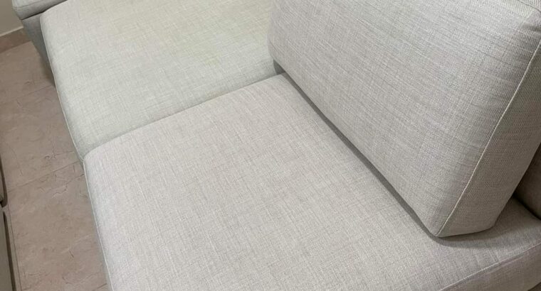 كنب من هوم سنتر موجود في عجمان المويهات ٢