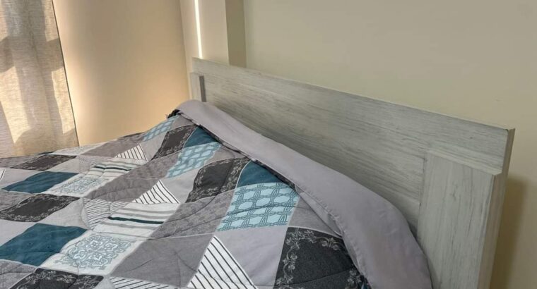 للبيع بداعي السفر، فرش جديد استعمال أقل من شهر…