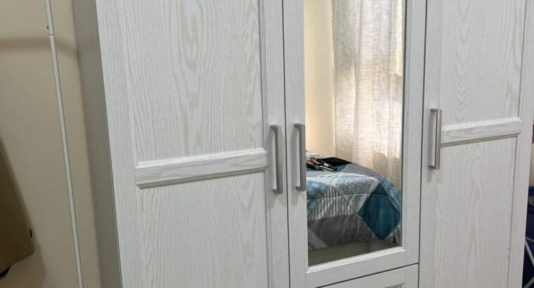 للبيع بداعي السفر، فرش جديد استعمال أقل من شهر…