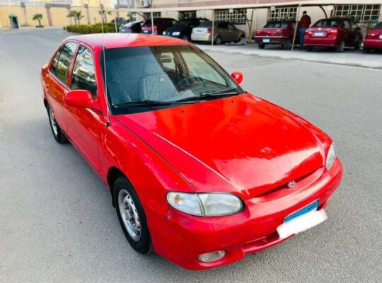 عربية للبيع Hyundai Accent Zerooo 2006 ممتازه جدا