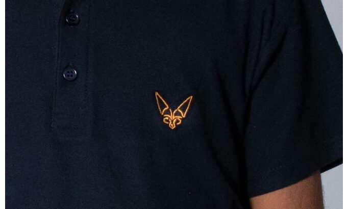 Polo lz fennec قطعة ملابس فاخرة وانيقة بتصميم فريد