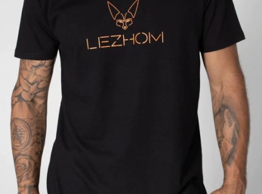 T- shirt lz cotton قطعة اساسية في خزانة الملابس ..