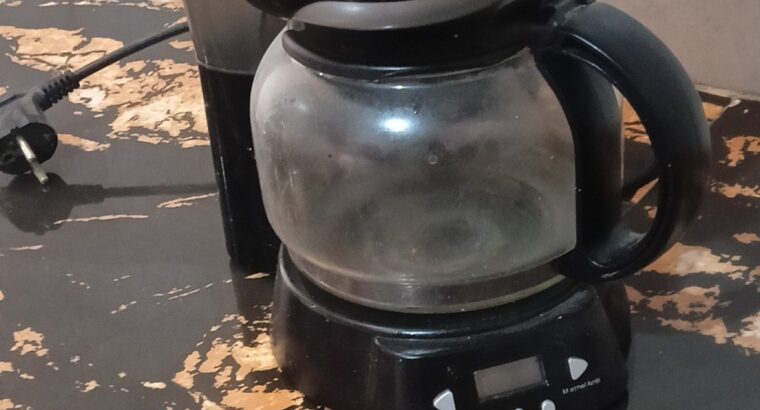 عصارة قهوة كهربائية جهازاساسي في مطبخ كل عاشق قهوة