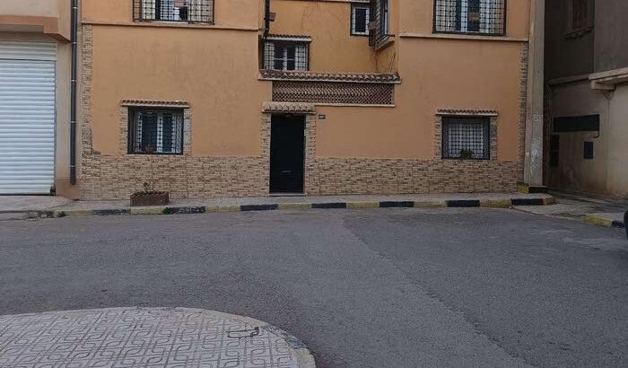 فيلا جميله وبسيطة حى بسيط مما يمنحها طابعا مميزا .