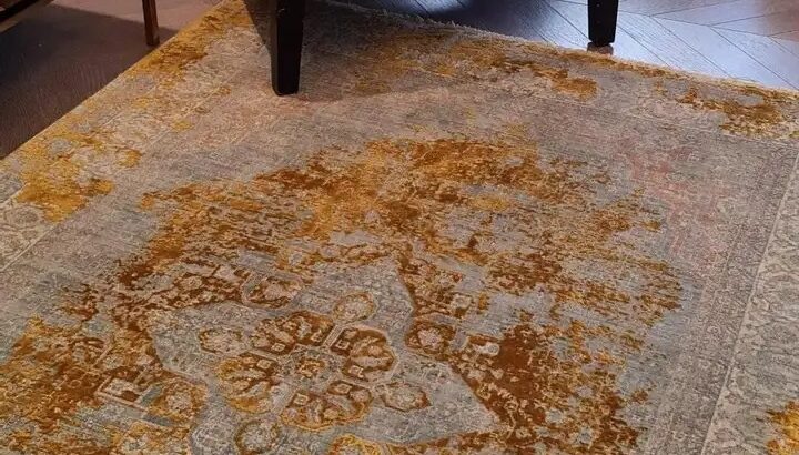 2 كرسي جلد صنع في الولايات المتحدة الأمريكية جيده.