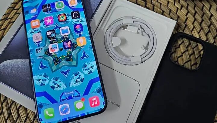 آيفون مستعمل 15 برو ماكس تيتانيوم أزرق