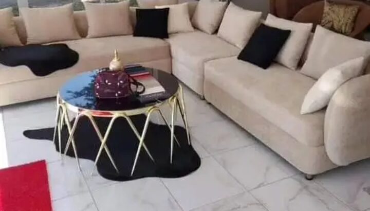 خدمة تنجيد الأريكة / الأثاث – خدمة المجلس