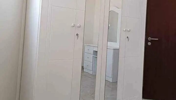 مجموعة واسعة من الأثاث والمواد المنزلية واحصل عليه