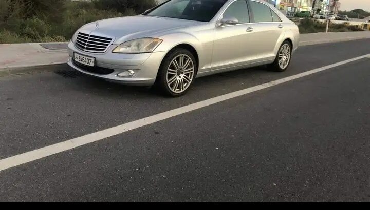 سيارة مرسيدس مستعمله للبيع موديل 2008 حالة ممتازه.
