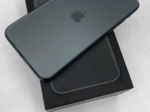 آيفون مستعمل للبيع Iphone 11 Pro بحالة جيده بقطر .