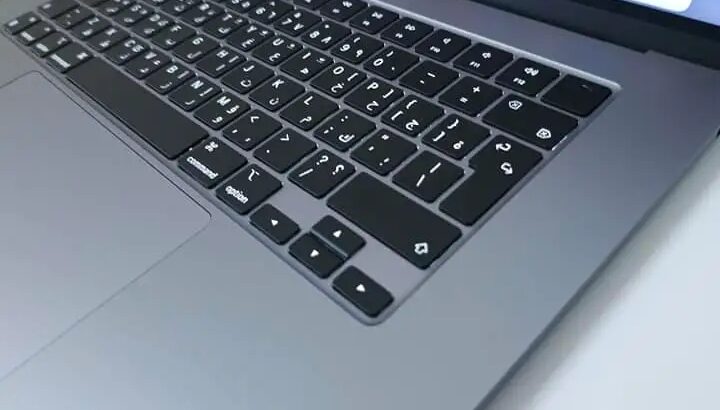 لاب توب للبيع مستعمل كالجديد بوصة ماك بوك اير ام2