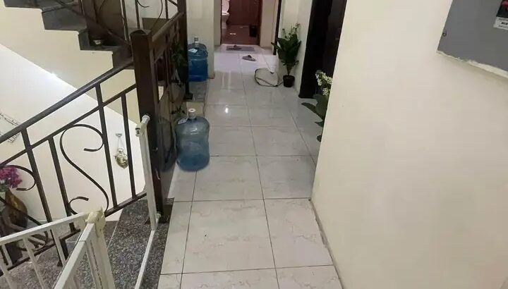 فيلا للايجار بالوكرة بدون عمولة من دورين اول وأرضي