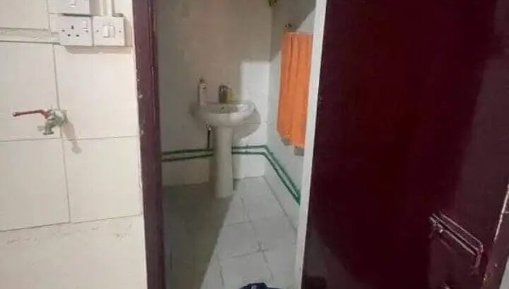 استوديو للايجار لقطة بدون فرش شامل متاح للعوائل ..