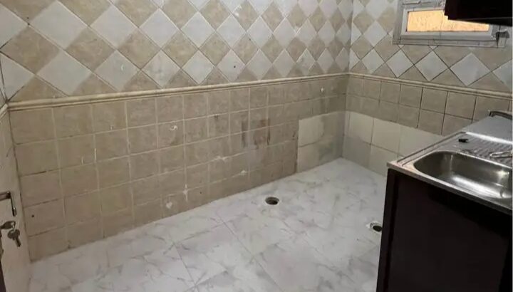 شقق للايجار بابو هامور قريب دار السلام مول داخل .