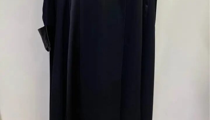 عبايات مستعمل خفيف، للبيع بحالة جيده بالغرافة ….