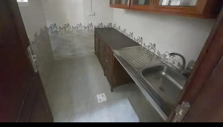 شقق للايجار الوكير غرفتين وصاله وحمام ومطبخ اول دو