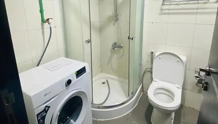 1 بي اتش كيه للإيجار موجود في مايدهر شقة كبيرة 420