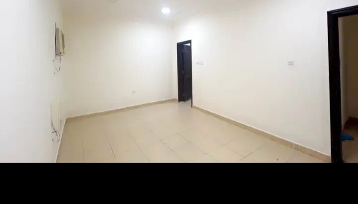 شقة للإيجار في بن عمران غرفتين منهم ماستر و صاله