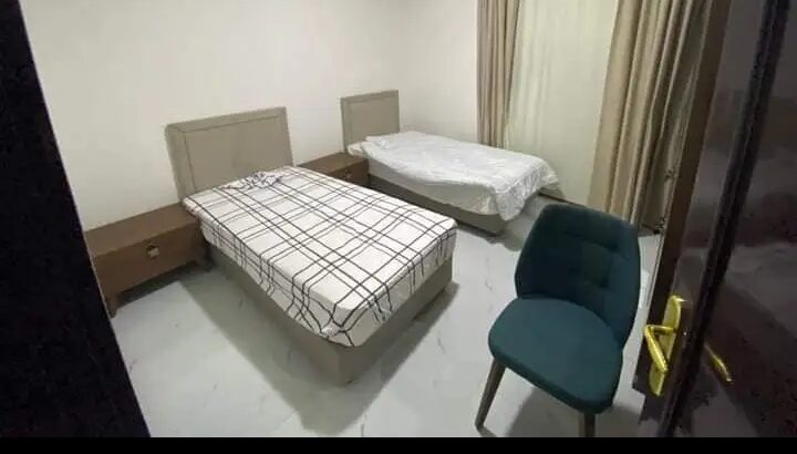 شقة مفروشة بالكامل للإيجار في النجمةبالقرب من فندق